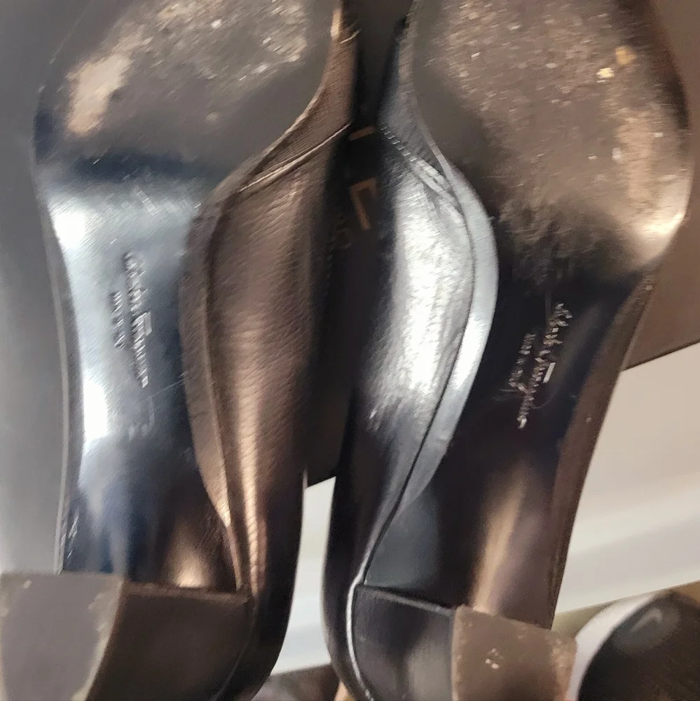 Pumps - Picture 2 of 2